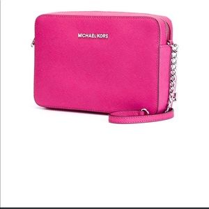 Michael Kors Jet Set travel crossbody in Pink